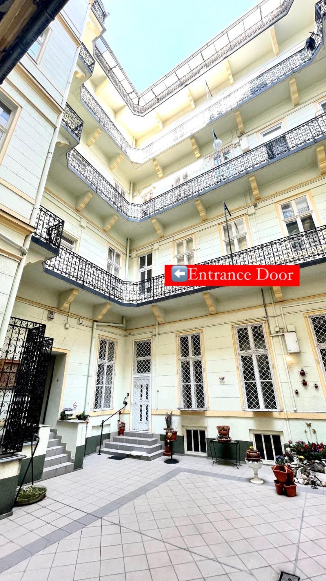 Amazing Swedish 3 Rooms Apartment In The City Center Budapest Exterior photo