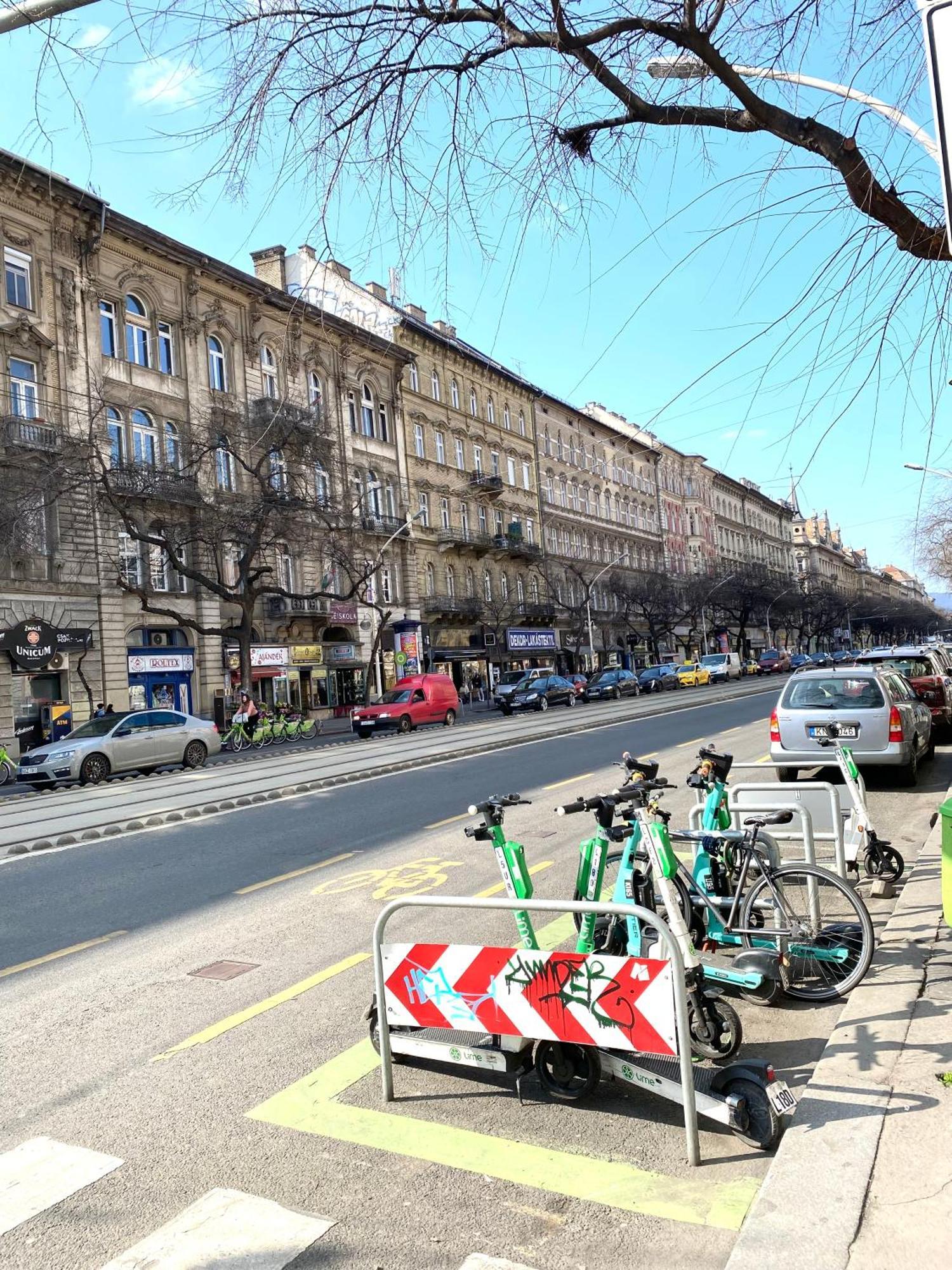 Amazing Swedish 3 Rooms Apartment In The City Center Budapest Exterior photo
